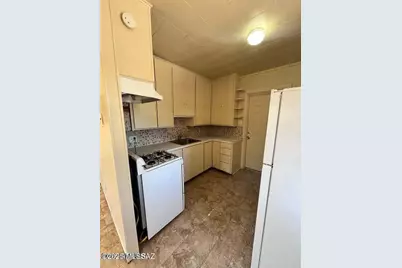 2528 Fontana N, Tucson, AZ 85705 - Photo 13