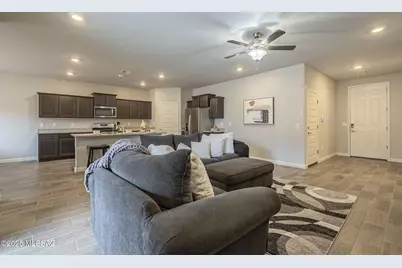 1117 W Valley Meadow Lane, Sahuarita, AZ 85629 - Photo 3