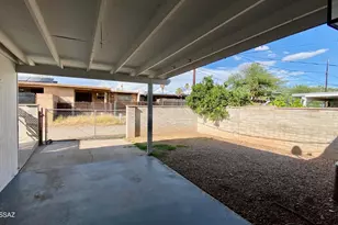 1842 W Dominy Rd, Tucson, AZ 85713 - Photo 15
