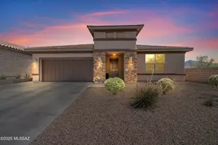 11720 N Sweet Orange Pl, Oro Valley, AZ 85742 - Photo 1