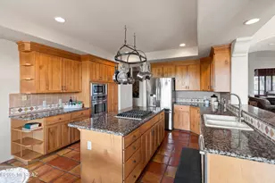 5275 N Ridge Spring Pl, Tucson, AZ 85749 - Photo 13