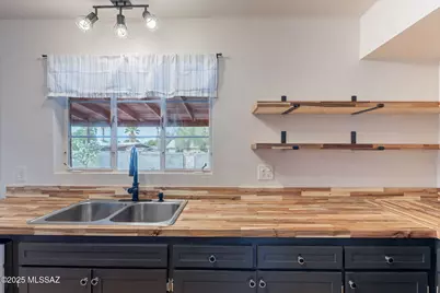 1002 S Lehigh Drive, Tucson, AZ 85710 - Photo 15