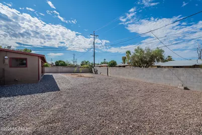 1002 S Lehigh Drive, Tucson, AZ 85710 - Photo 45