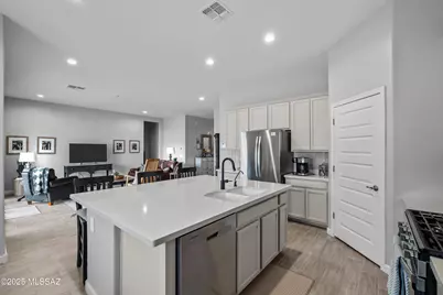 10328 N Desert Tea Drive, Marana, AZ 85653 - Photo 9