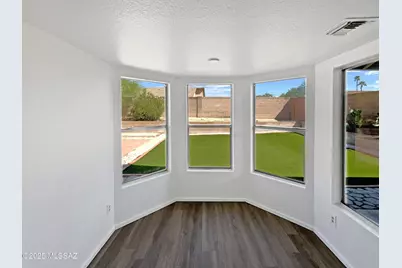 10071 E Nicaragua Lane, Tucson, AZ 85730 - Photo 11