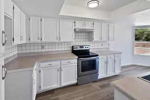 10071 E Nicaragua Ln, Tucson, AZ 85730 - Photo 9