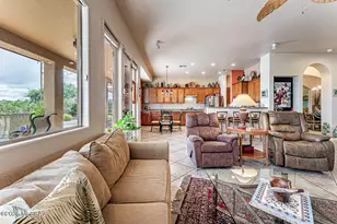 2007 W Cactus Run Dr, Green Valley, AZ 85622 - Photo 11