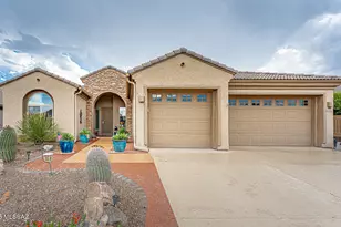 2007 W Cactus Run Dr, Green Valley, AZ 85622 - Photo 3