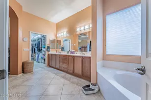 2007 W Cactus Run Dr, Green Valley, AZ 85622 - Photo 29