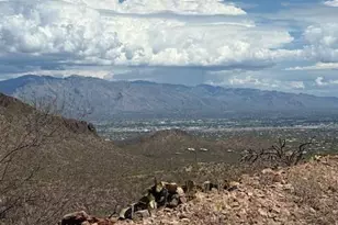 6321 Trails End Rd, Tucson, AZ 85745 - Photo 1