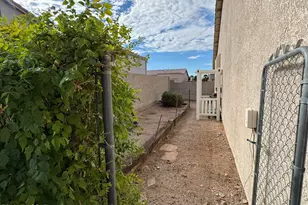 8611 E Louhelen Way, Tucson, AZ 85747 - Photo 25