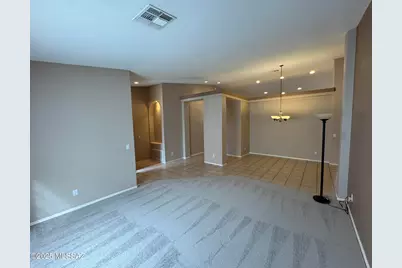 8611 E Louhelen Way, Tucson, AZ 85747 - Photo 17