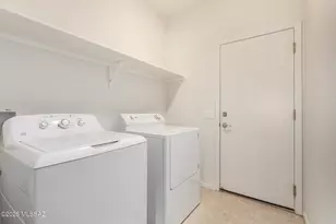 8942 N Upper Bluffs Dr, Tucson, AZ 85742 - Photo 25