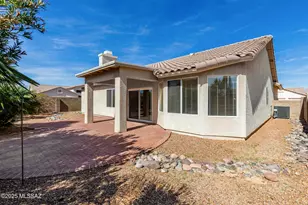 8942 N Upper Bluffs Dr, Tucson, AZ 85742 - Photo 27