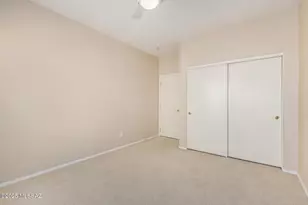 8942 N Upper Bluffs Dr, Tucson, AZ 85742 - Photo 23