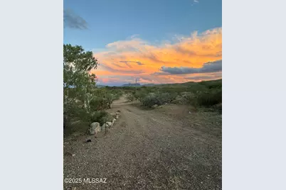 13401 E Walts Way, Vail, AZ 85641 - Photo 39