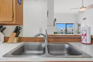 7937 E Colette Cir, Tucson, AZ 85710 - Photo 13