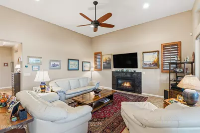 2304 E Madera Plateau Drive, Green Valley, AZ 85614 - Photo 13