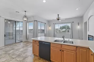 2305 W Calle Balaustre, Green Valley, AZ 85622 - Photo 17