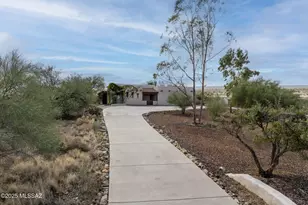 1680 S Camino Del Sol, Green Valley, AZ 85622 - Photo 3