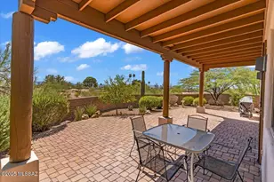 5661 W Triangle X Pl, Tucson, AZ 85713 - Photo 9