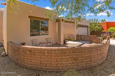 5661 W Triangle X Place, Tucson, AZ 85713 - Photo 3