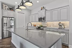 61148 E Shale Rd, Oracle, AZ 85623 - Photo 9