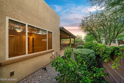 13265 N Chiracahua Peak Drive, Oro Valley, AZ 85755 - Photo 35