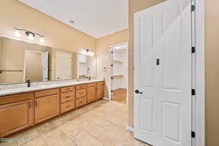 13265 N Chiracahua Peak Dr, Oro Valley, AZ 85755 - Photo 19