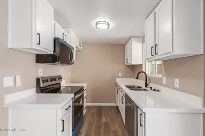 4702 S Apple Tree Avenue, Tucson, AZ 85730 - Photo 3