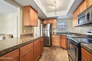 6651 N Campbell Ave, Tucson, AZ 85718 - Photo 17