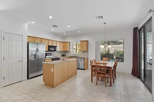 60890 E Eagle Heights Dr, Tucson, AZ 85739 - Photo 11