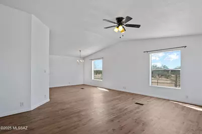 8925 S Comanche Road, Tucson, AZ 85735 - Photo 3