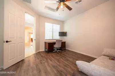 5758 S Clonmellon Avenue, Tucson, AZ 85747 - Photo 9
