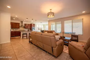 5758 S Clonmellon Ave, Tucson, AZ 85747 - Photo 15