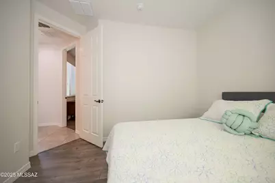 5758 S Clonmellon Avenue, Tucson, AZ 85747 - Photo 15