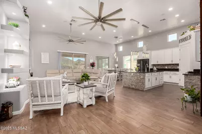 834 S Deer Meadow Loop, Tucson, AZ 85745 - Photo 13