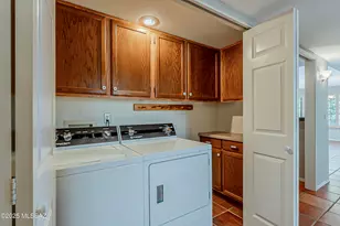 1900 W Ashbrook Dr, Tucson, AZ 85704 - Photo 23