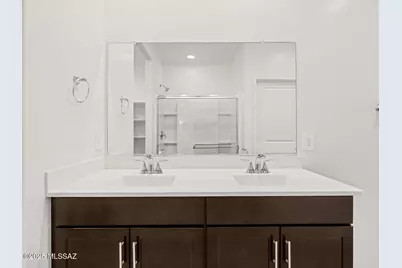 8283 S Cabari Mine Way, Tucson, AZ 85747 - Photo 9