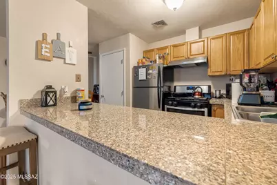 806 S Langley Avenue #UNIT 104, Tucson, AZ 85710 - Photo 9