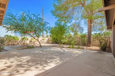 7081 E Calle Betelgeux, Tucson, AZ 85710 - Photo 29
