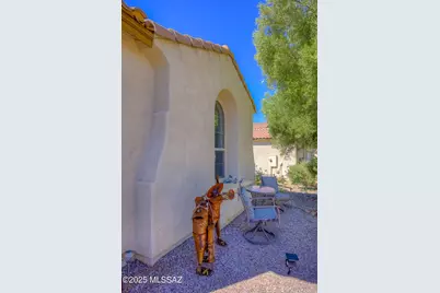 2210 E Eager Drive, Green Valley, AZ 85614 - Photo 5