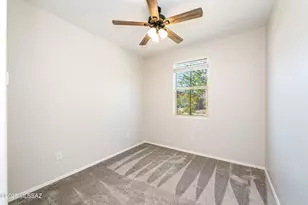 7821 S Wolf Creek Dr, Tucson, AZ 85757 - Photo 15