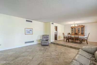 6802 E Rosewood Circle, Tucson, AZ 85710 - Photo 7