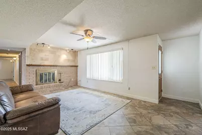 6802 E Rosewood Circle, Tucson, AZ 85710 - Photo 15