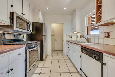 6945 N Oracle Road, Tucson, AZ 85704 - Photo 7