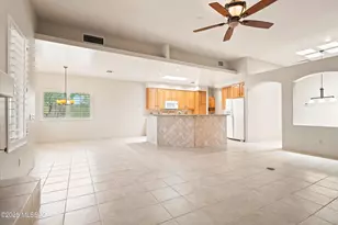 12746 N Walking Deer Pl, Oro Valley, AZ 85755 - Photo 5
