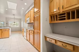 12746 N Walking Deer Pl, Oro Valley, AZ 85755 - Photo 9