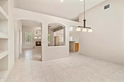 12746 N Walking Deer Place, Oro Valley, AZ 85755 - Photo 13