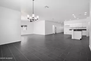 5738 E Hermans Rd, Tucson, AZ 85756 - Photo 15